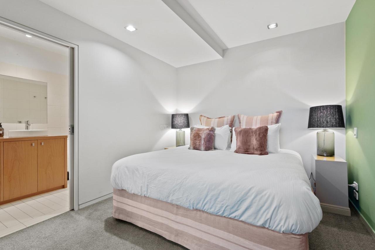 The Shotover Central Queenstown Luxury Экстерьер фото
